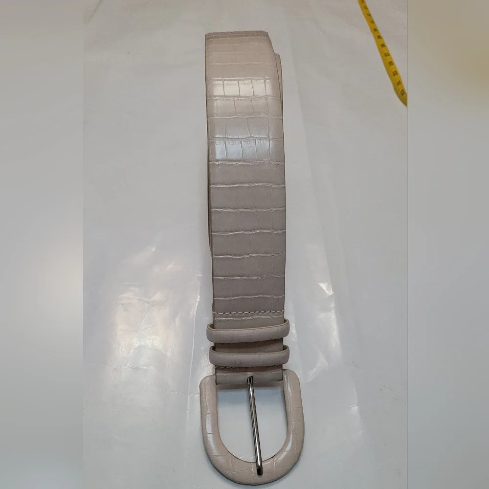 INC International Concepts Croc Embossed Stretch Belt Taupe Size M L New $35